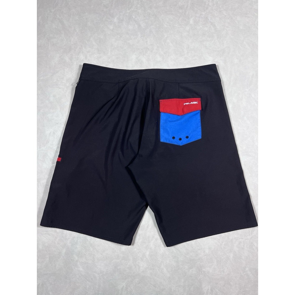 Pelagic Argonaut BoardShort Size 38 Beach Swim Fishing Performance Shorts - Picture 2 of 8